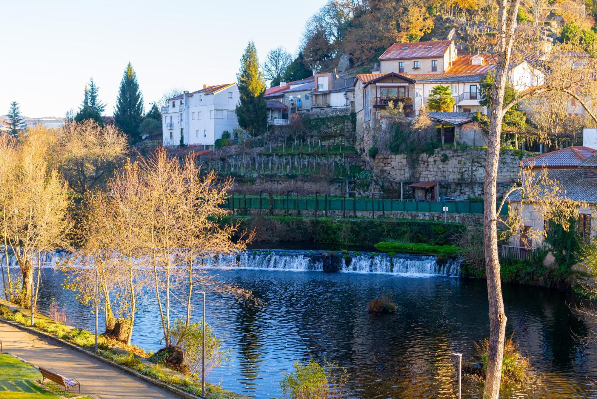 Casa Luna Rural Con Piscina Y Jardin Ourense Bagian luar foto